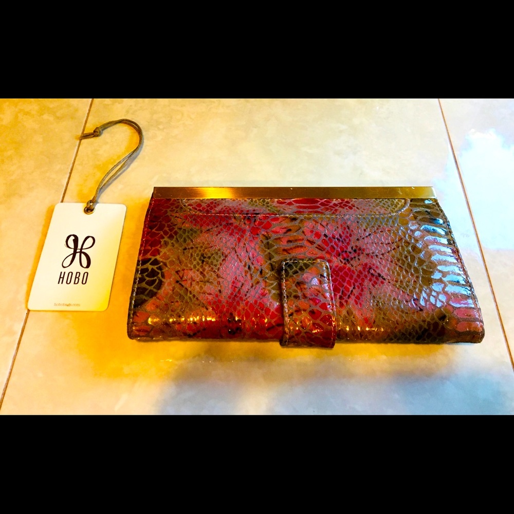 HOBO Large Alice Leather Wallet Sunrise Floral Pink Leather Magnetic Closure